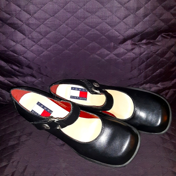 Shoes - Picture 3 of 3